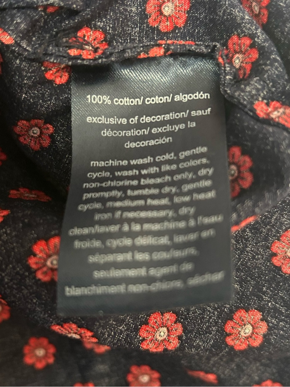 Tommy Hilfiger button down - Picture 11 of 12